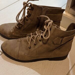 Brown Lace-Up Ankle Boots womens 9